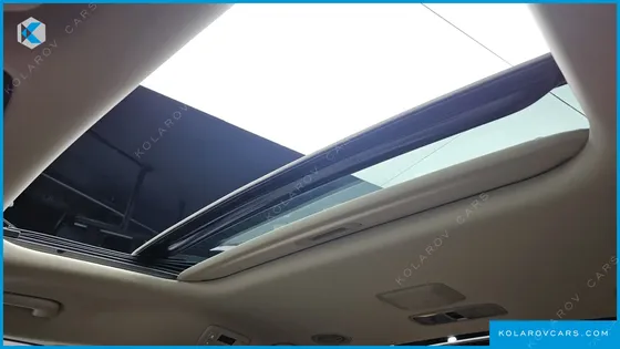 KIA CARNIVAL DIESEL 9-SEATER SIGNATURE