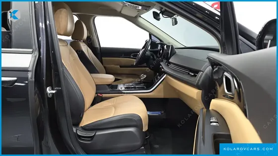 KIA CARNIVAL DIESEL 9-SEATER PRESTIGE