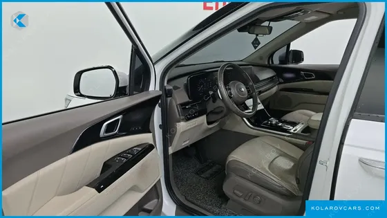 KIA CARNIVAL DIESEL 7-SEATER SIGNATURE