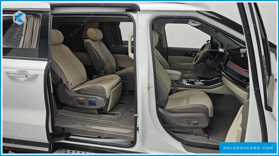 KIA CARNIVAL GASOLINE 7-SEATER HI LIMOUSINE
