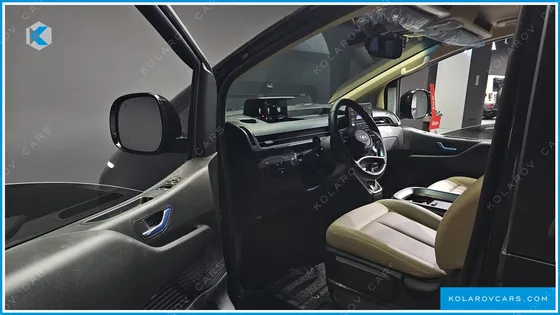 HYUNDAI STARIA L3.5 CARGO 5-SEATER