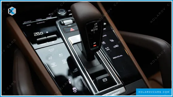 PORSCHE CAYENNE 3.0 E-HYBRID