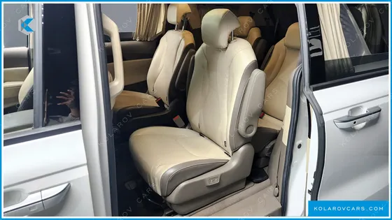 KIA CARNIVAL GASOLINE 9-SEATER HI-LIMOUSINE