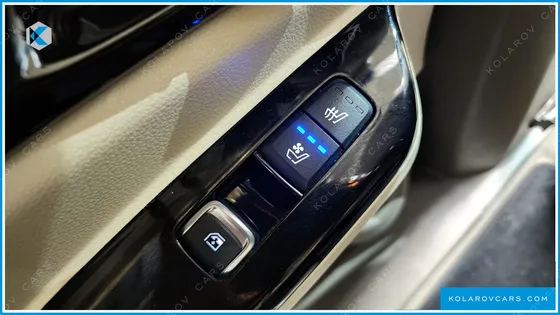 KIA CARNIVAL GASOLINE 9-SEATER HI-LIMOUSINE