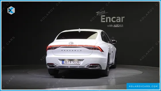 HYUNDAI GRANDEUR LE BLANC