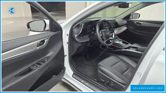 HYUNDAI GRANDEUR LE BLANC