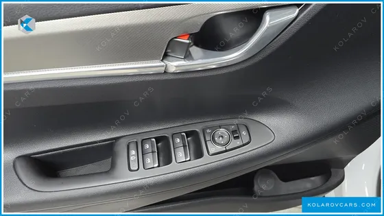 HYUNDAI GRANDEUR LE BLANC