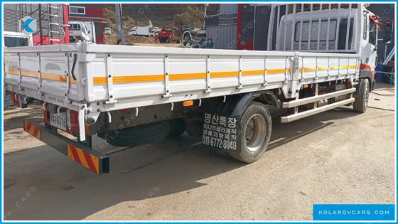 HYUNDAI MEGA TRUCK GOLD
