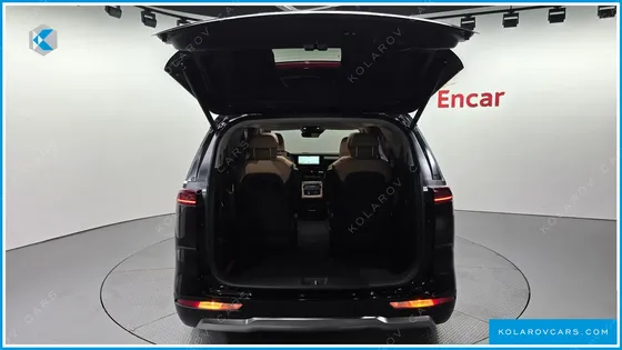 KIA CARNIVAL 9-SEATER SIGNATURE