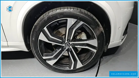 VOLVO XC90 T8 R-DESIGN HYBRID