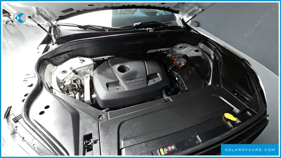 VOLVO XC90 T8 R-DESIGN HYBRID