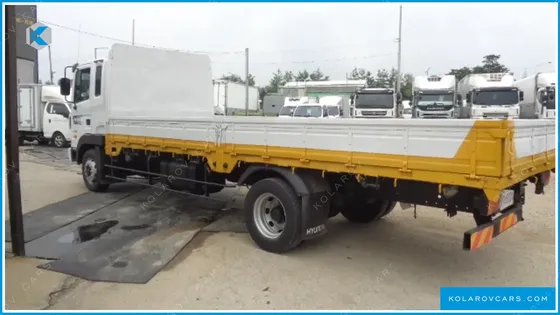 HYUNDAI MEGA TRUCK GOLD