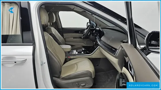 KIA CARNIVAL 9-SEATER HI-LIMOUSINE