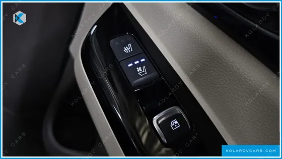 KIA CARNIVAL 9-SEATER HI-LIMOUSINE