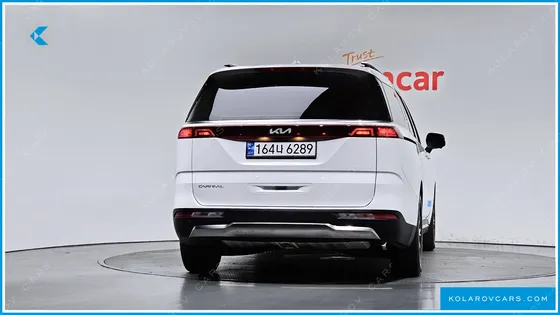 KIA CARNIVAL 9-SEATER NOBLESSE