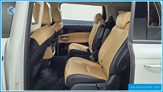 KIA CARNIVAL 9-SEATER NOBLESSE