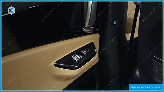KIA CARNIVAL 9-SEATER NOBLESSE