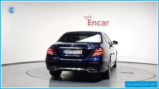 MERCEDES E-CLASS E300 4MATIC AMG LINE
