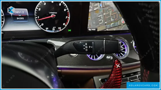 MERCEDES E-CLASS E300 4MATIC AMG LINE
