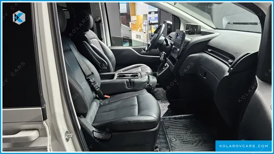 HYUNDAI STARIA CARGO 3-SEATER