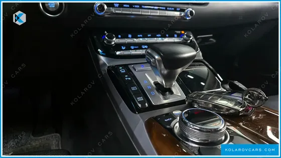 GENESIS EQ900 3.8 GDI AWD