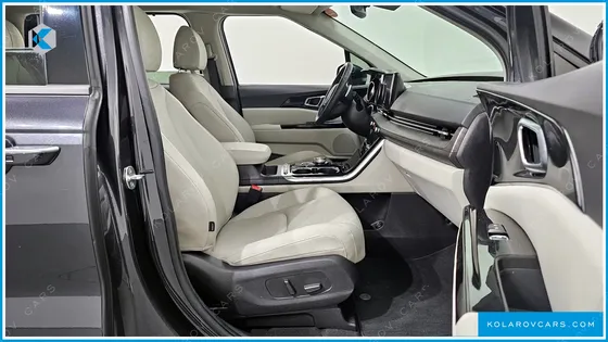 KIA CARNIVAL 7-SEATER NOBLESSE