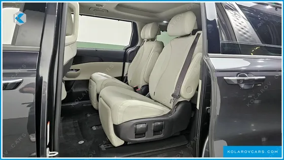 KIA CARNIVAL 7-SEATER NOBLESSE