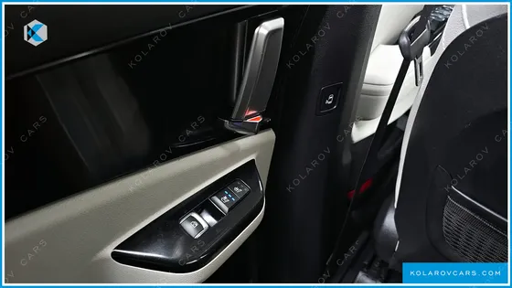KIA CARNIVAL 7-SEATER NOBLESSE