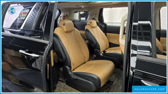 KIA CARNIVAL 9-SEATER SIGNATURE
