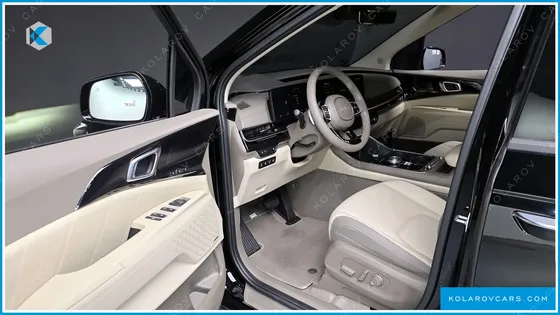 KIA CARNIVAL GASOLINE 9-SEATER SIGNATURE