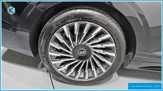 HYUNDAI GRANDEUR CALLIGRAPHY
