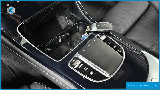 MERCEDES GLC-CLASS GCL300 4MATIC COUPE