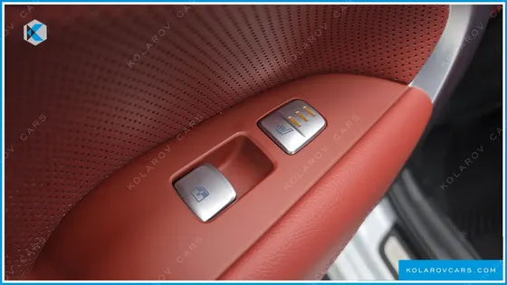 GENESIS G70 GASOLINE 2.5T 4WD