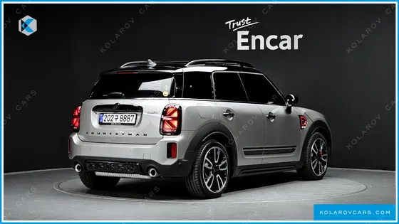 MINI COUNTRYMAN JCW LAUNCH PACK