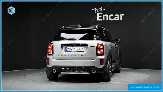 MINI COUNTRYMAN JCW LAUNCH PACK