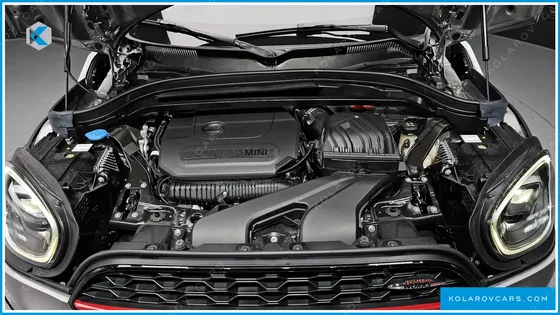 MINI COUNTRYMAN JCW LAUNCH PACK