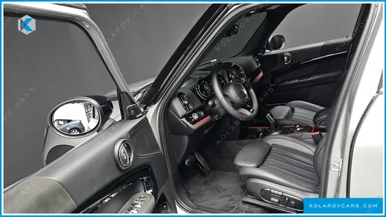 MINI COUNTRYMAN JCW LAUNCH PACK