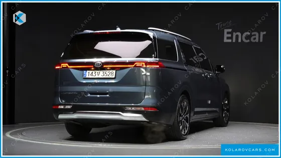 KIA CARNIVAL GASOLINE 9-SEATER SIGNATURE