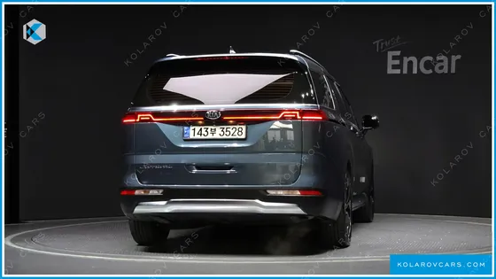 KIA CARNIVAL GASOLINE 9-SEATER SIGNATURE