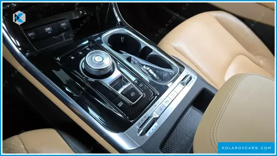 KIA CARNIVAL GASOLINE 9-SEATER SIGNATURE