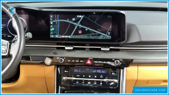 KIA CARNIVAL GASOLINE 9-SEATER SIGNATURE