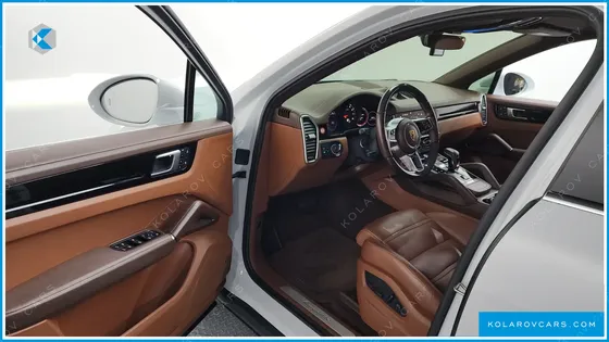 PORSCHE CAYENNE 3.0 COUPE