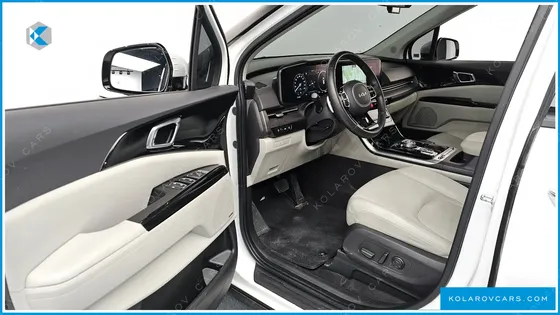 KIA CARNIVAL GASOLINE 9-SEATER NOBLESSE