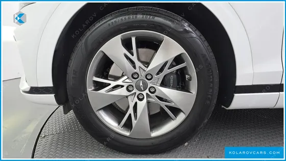 GENESIS GV70 2.5T GASOLINE 2WD