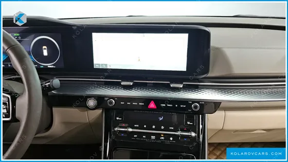 KIA CARNIVAL GASOLINE 7-SEATER HI-LIMOUSINE