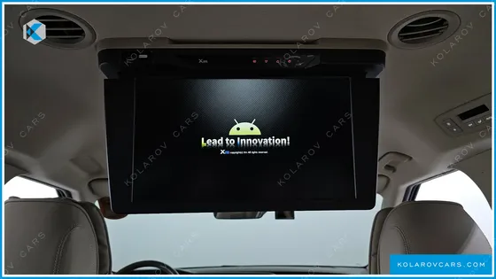 KIA CARNIVAL 9-SEATER SIGNATURE