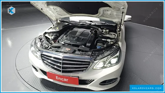 MERCEDES E-CLASS E300 ELEGANCE