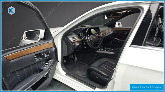 MERCEDES E-CLASS E300 ELEGANCE