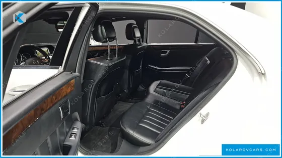 MERCEDES E-CLASS E300 ELEGANCE