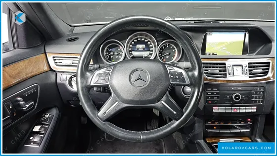 MERCEDES E-CLASS E300 ELEGANCE